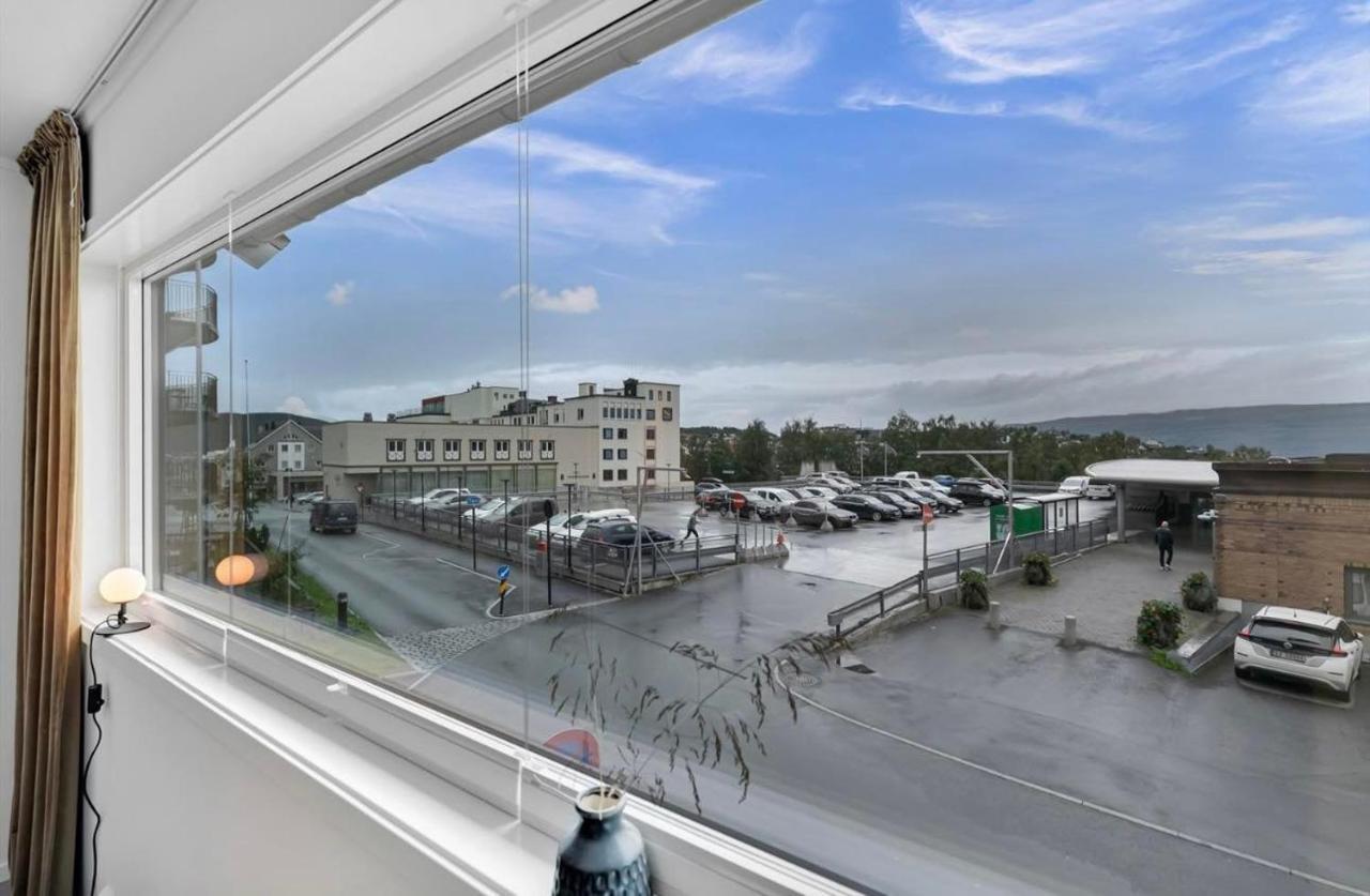 Din Hjem! Mitt I By1. Gratis Parkering!! Lejlighed Narvik Eksteriør billede